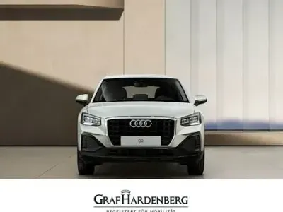 Neu Audi Q2 Comfort 150 PS (110 kW) 2026 Silber SUV