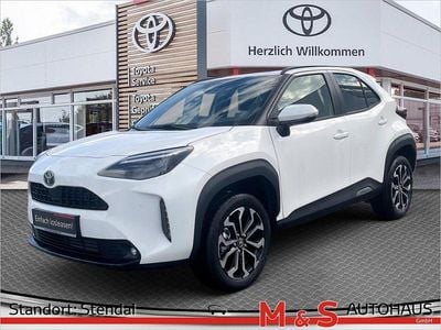 Neu Toyota Yaris Cross Team 131 PS (96 kW) 2026 Weiß SUV