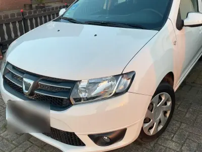 Gebraucht Dacia Sandero 86 PS (63 kW) 2015 Weiß Kombi