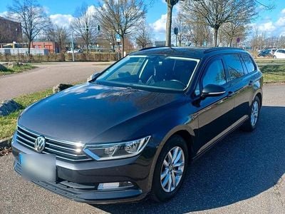 Gebraucht VW Passat Trendline 150 PS (110 kW) 2019 Grau Limousine
