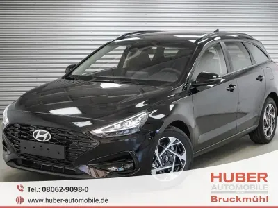 Neu Hyundai i30 GO! 116 PS (85 kW) 2026 Abyss black pearl metallic () Kombi