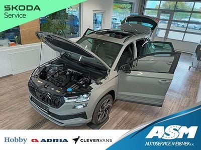 Grau Neu 2025 Skoda Karoq SportLine SUV | 42.908 €