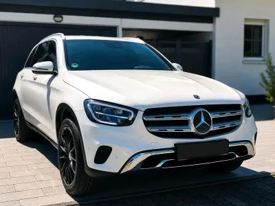 Gebraucht Mercedes GLC220 194 PS (142 kW) 2019 Weiß SUV