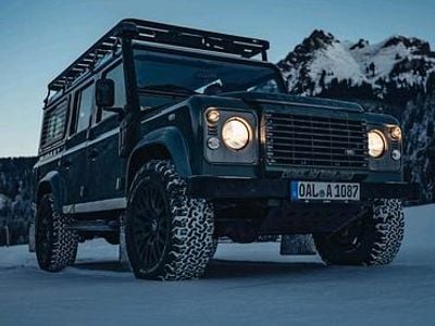 Grün Gebraucht 2012 Land Rover Defender SUV | 49.950 €