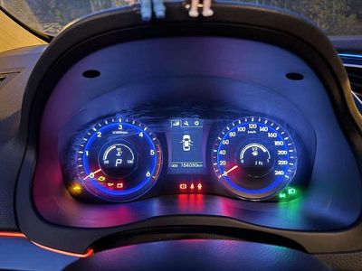 Gebraucht Hyundai i40 Trend 141 PS (103 kW) 2015 Grau Kombi