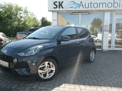 Gebraucht Hyundai i10 Edition 30 67 PS (49 kW) 2022 Aurora grey / met Kleinwagen