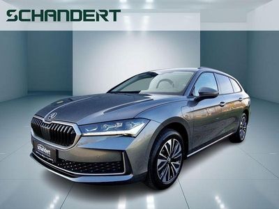 Graphitegrau metallic Neu 2025 Skoda Superb Selection Kombi | 56.950 € (Teuer)
