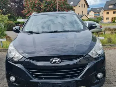 Gebraucht Hyundai ix35 Trend 165 PS (121 kW) 2011 Schwarz SUV