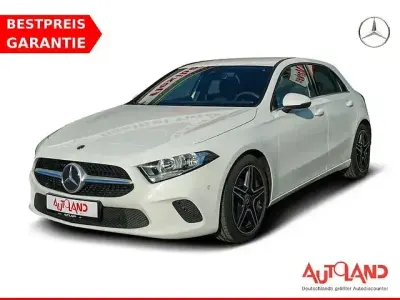 Gebraucht Mercedes A180 AMG line 136 PS (100 kW) 2020 Weiß Limousine