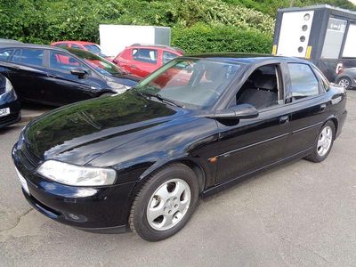 Gebraucht Opel Vectra Edition 101 PS (74 kW) 1999 Schwarz Limousine