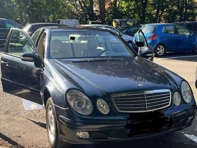 Mercedes E240