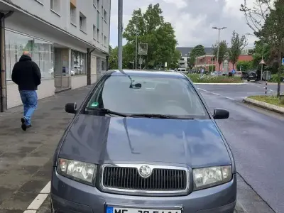 Używany Skoda Fabia Style 64 KM (47 kW) 2007 Czarny Sedan/Limuzyna
