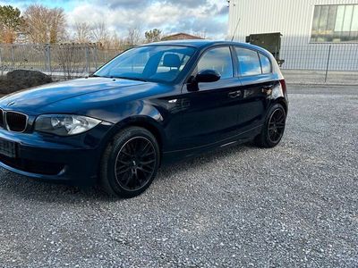 gebraucht BMW 123 d Automatik Standheizung Navi CIC