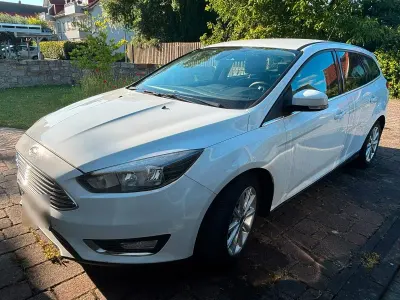 Gebraucht Ford Focus Titanium 120 PS (88 kW) 2015 Weiß Kombi