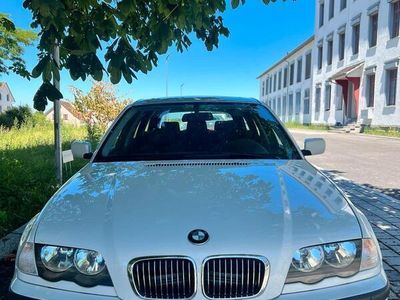 BMW 325