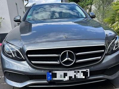 Grau Gebraucht 2018 Mercedes E200 Avantgarde Kombi | 23.999 € (Teuer)