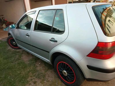 Usata VW Golf IV 75 CV (55 kW) 2001 Argento Utilitaria