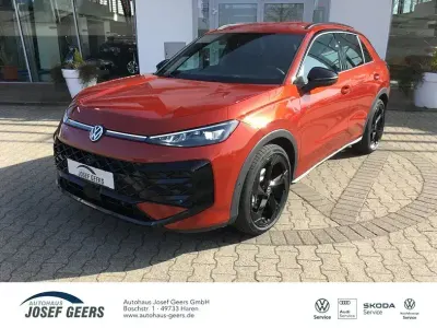Usata VW T-Roc Style 150 CV (110 kW) 2026 Rosso SUV