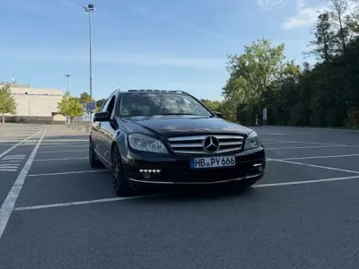 Gebraucht Mercedes C180 156 PS (114 kW) 2009 Schwarz Limousine