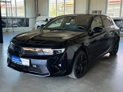 Usata Opel Astra 131 CV (96 kW) 2024 Nero Utilitaria