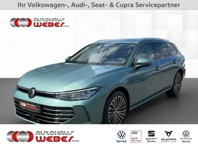Gebraucht VW Passat Elegance 150 PS (110 kW) 2024 Andere farbe Kombi
