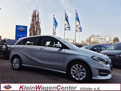 Gebraucht Mercedes B180 Style 122 PS (89 kW) 2015 Silber Van / Kleinbus