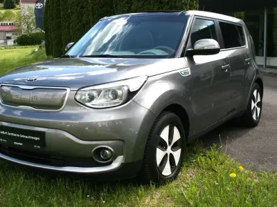 Gebraucht Kia Soul Play 80 kW (110 PS) 2018 Silber SUV