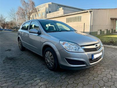 Gebraucht Opel Astra 116 PS (85 kW) 2007 Grau Limousine