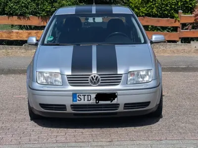 Gebraucht VW Bora 75 PS (55 kW) 2003 Silber Limousine