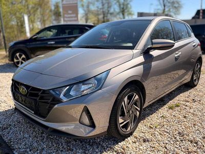 Gebraucht Hyundai i20 84 PS (61 kW) 2021 Brass Kleinwagen