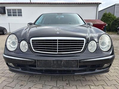 Mercedes E320