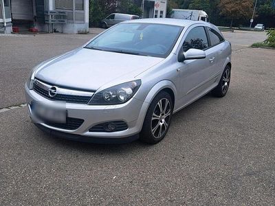 Opel Astra GTC