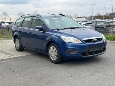 Gebraucht Ford Focus 101 PS (74 kW) 2010 Blau Kombi