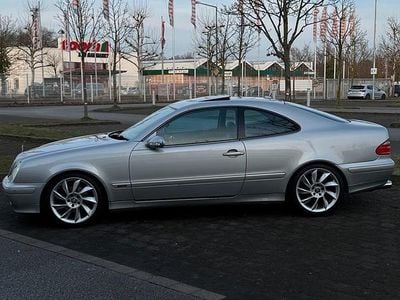 Gebraucht Mercedes CLK320 218 PS (160 kW) 2000 Silber Coupé
