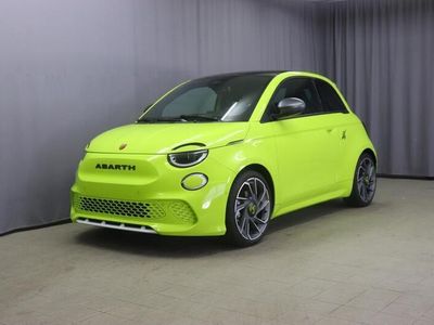 gebraucht Abarth 500e Scorpionissima 42 kWh, 18"-Leichtmetallfelgen, Winter-Paket: Beheizbare Vordersitze; Auflagefläche der Frontscheibenwischer beheizbar, Festes Glasdach,