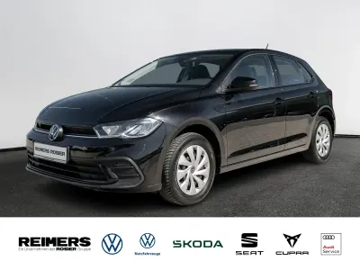 Gebraucht VW Polo Life 80 PS (58 kW) 2022 Deep black perleffekt Kleinwagen