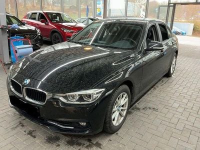 Gebraucht BMW 318 Sport Line 136 PS (100 kW) 2017 Schwarz Limousine