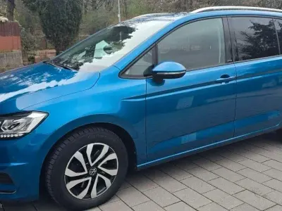 Gebraucht VW Touran Active 150 PS (110 kW) 2021 Blau Van / Kleinbus
