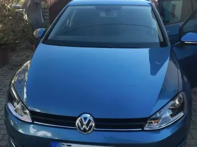 Gebraucht VW Golf VII 110 PS (80 kW) 2016 Blau Limousine