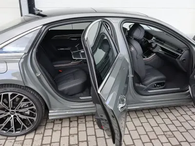 Gebraucht Audi A8L Exclusive 462 PS (339 kW) 2026 Grau Limousine