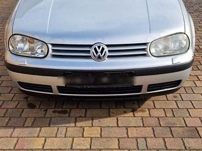 Silber Gebraucht 2002 VW Golf IV Kombi | 1.500 € (Fairer Preis)