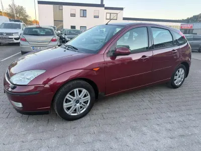 Gebraucht Ford Focus Ghia 131 PS (96 kW) 2004 Rot Limousine