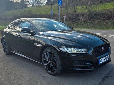 Gebraucht Jaguar XE R-Sport 179 PS (131 kW) 2017 Schwarz Limousine