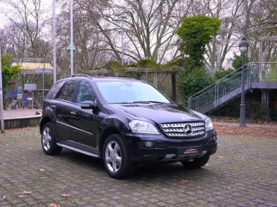Second-hand Mercedes ML320 AMG 224 CP (164 kW) 2007 Negru SUV