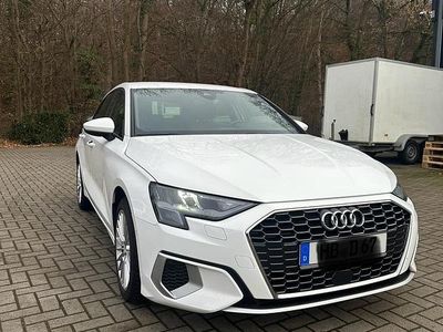Weiß Gebraucht 2021 Audi A3 Limousine | 23.299 € (Guter Preis)