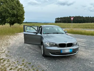 Gebraucht BMW 116 123 PS (90 kW) 2008 Grau Kleinwagen