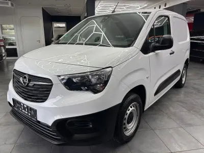 Gebraucht Opel Combo 102 PS (75 kW) 2024 Weiß Van / Kleinbus