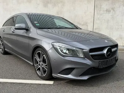 Gebraucht Mercedes CLA180 Shooting Brake AMG line 122 PS (89 kW) 2015 Grau Kombi