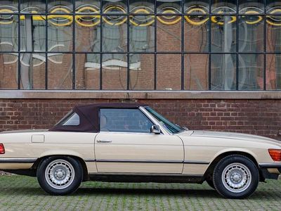 Gebraucht Mercedes SL380 155 PS (114 kW) 1982 Beige Cabrio