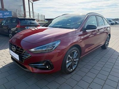 Gebraucht Hyundai i30 Edition 30+ 160 PS (117 kW) 2022 Rot Kombi
